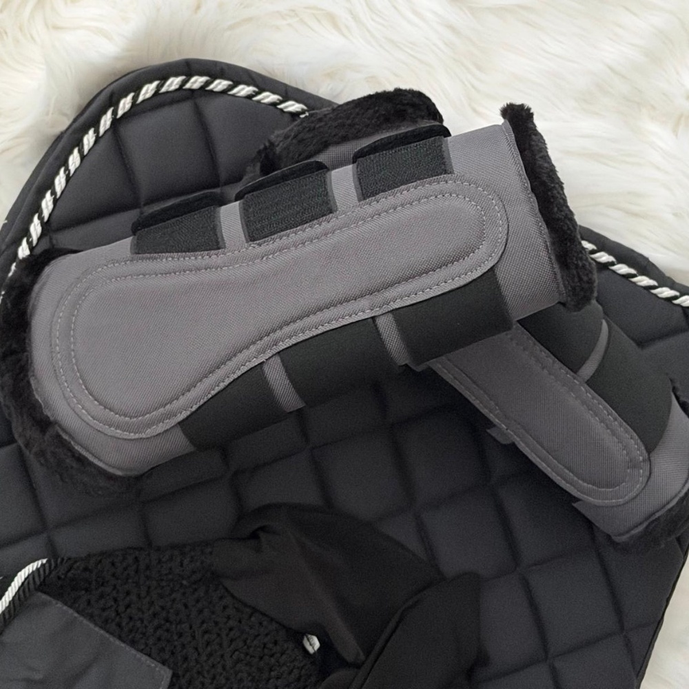 Dark Black/Grey Matching Riding Set - Picture 4 of 4